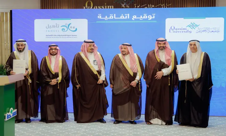 Six men wearing the Saudi uniform of the Ghutrah or Shemagh, Eqal and Bisht, connect to a glass cover bearing the logos "University" and "Cooperation Agreements" for Qassim University and Rehabilitation Center, through an official signature. Two of the documents contain a poem of great importance, witnessed by His Highness the Emir of Qassim.