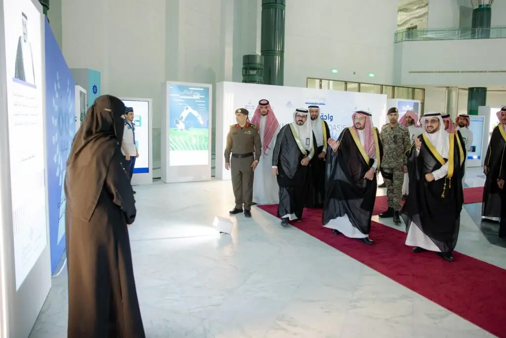سمو أمير القصيم يرعى حفل «يوم الطالب» بالجامعة ويشيد بمنجزات الطلبة الوطنية والعالمية