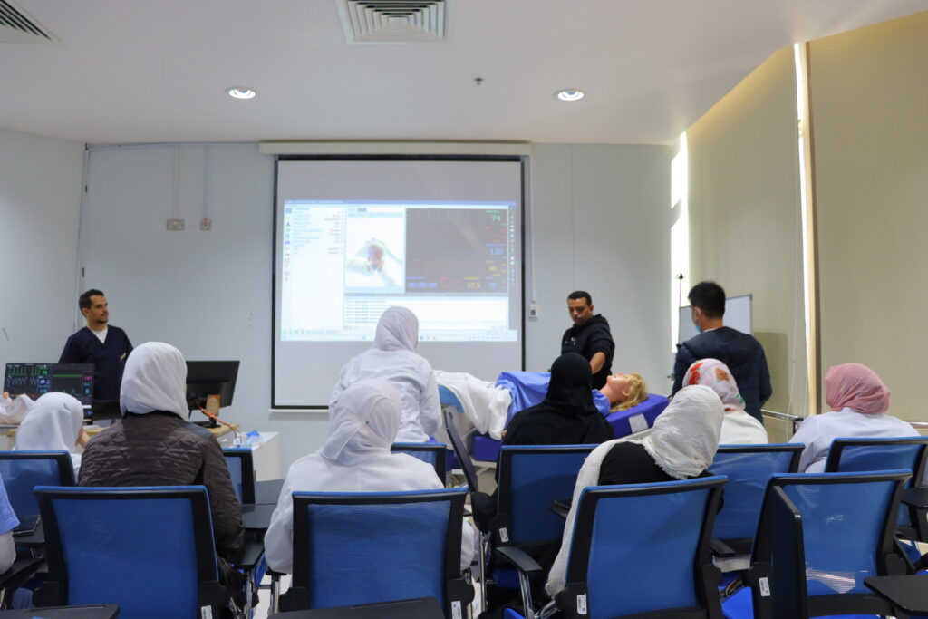 Academic training at Qassim University on reproductive health using a modern medical simulation.