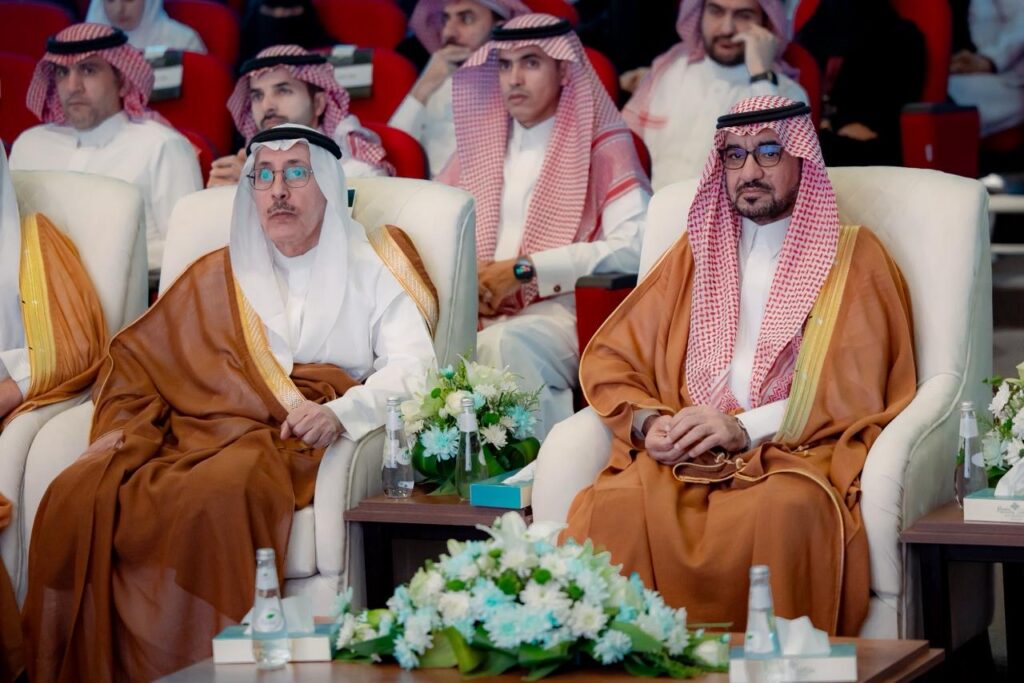 لقاء أكاديمي في جامعة القصيم بحضور عدد من أعضاء المجتمع السعودي المسلم.