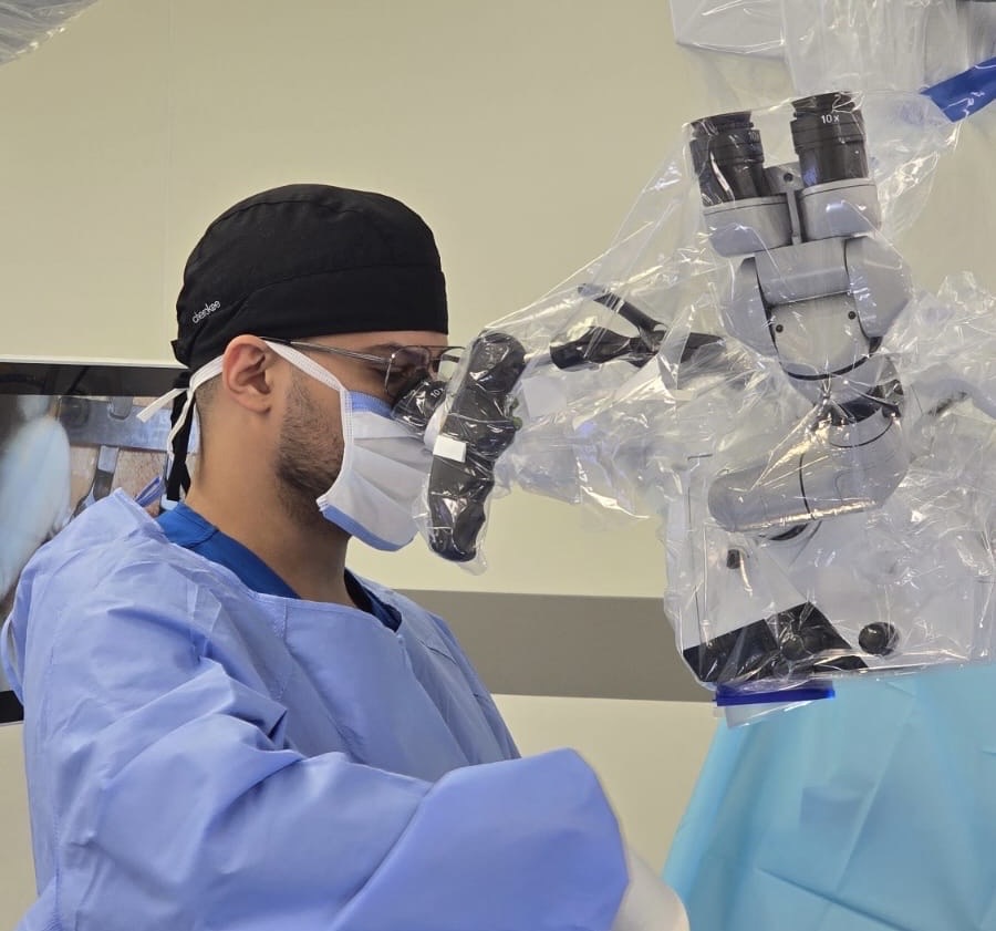 زيارة الحبل الشوكي في المدينة الطبية بجامعة القصيم ضمن بيئة طبية متقدمة.