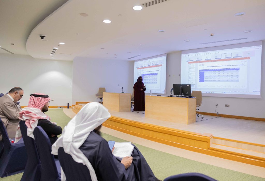Presentation of data from the scientific sessions at Qassim University as part of the International Conference on Sustainability of Natural Resources.