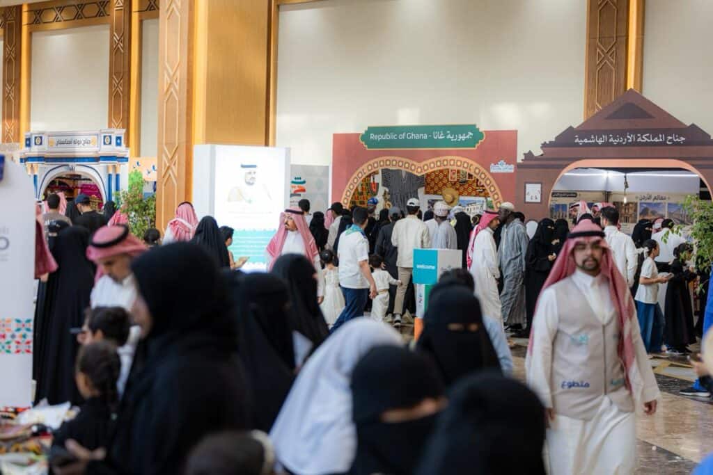 The Cultural Festival at Qassim University showcases the heritage of nations and highlights Saudi values in an academic atmosphere.