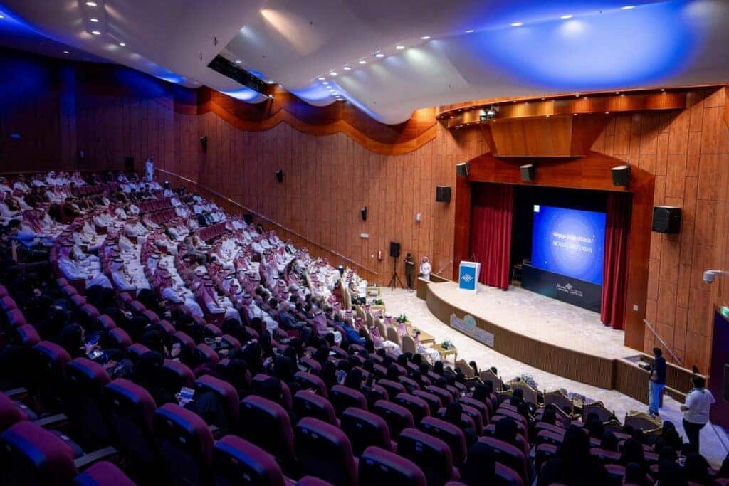 جامعة جامعة القصيم تستضيف الملتقى العلمي الهندسي بحضور أكاديمي في أجواء رسمية.