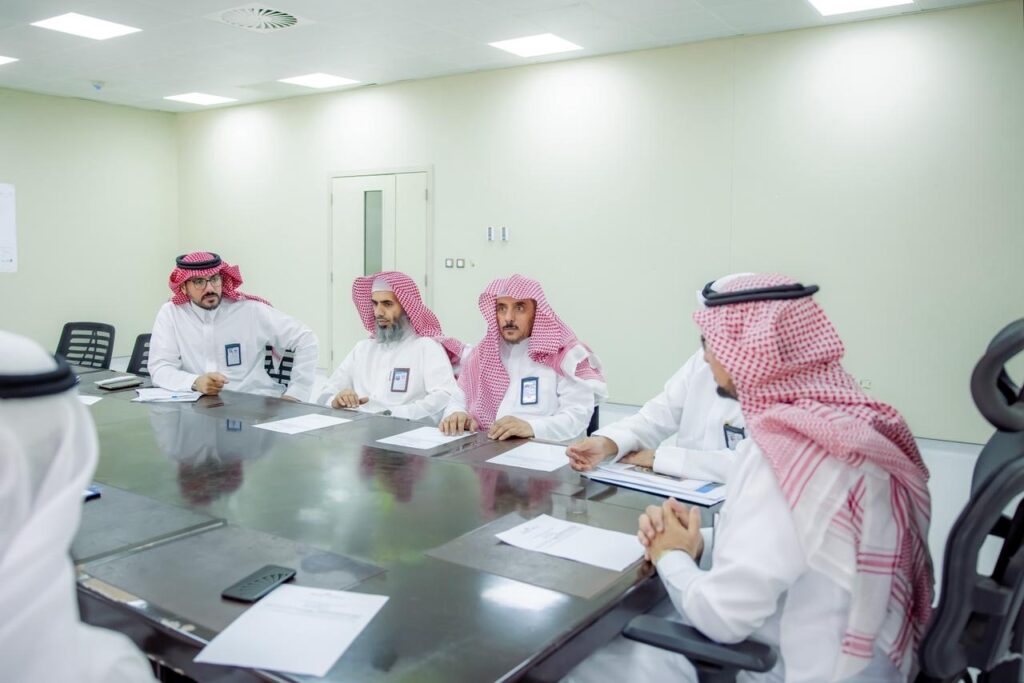 اجتماع رسمي لأعضاء اللجنة الدائمة للمشروعات في الكليات الصحية بجامعة القصيم.