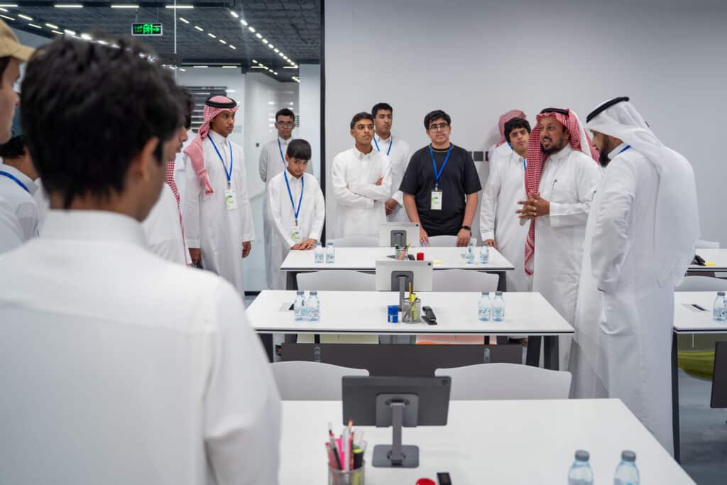 لقاء أكاديمي بجامعة القصيم لتنمية قدرات الطلاب في إطار برنامج «موهبة» الإثرائي.