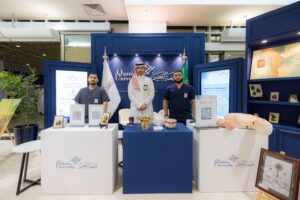يعكس جناح جامعة القصيم في كرنفال بريدة الدولي للتمور رسالتها الأكاديمية والمجتمعية.