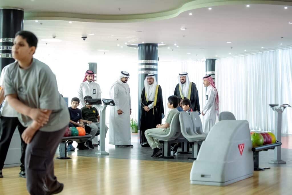 مشاركة رئيس الجامعة في متابعة أنشطة النادي الصيفي الطلابي بجامعة القصيم.