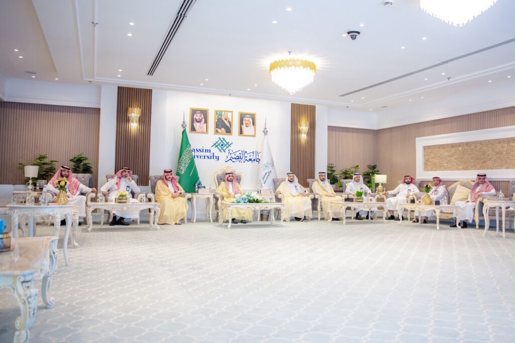 اجتماع رسمي بجامعة القصيم لمناقشة البحث والابتكار مع وزارة البيئة والمياه والزراعة.