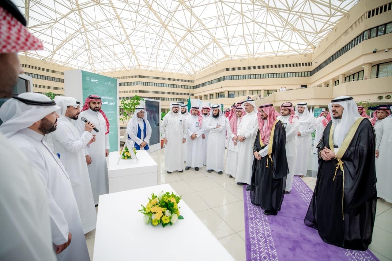 حضور معرض أمل للتوعية بالصحة النفسية في حرم جامعة القصيم.